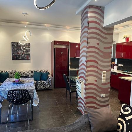 Renovated Flat With Acropolis View Daire Atina Dış mekan fotoğraf