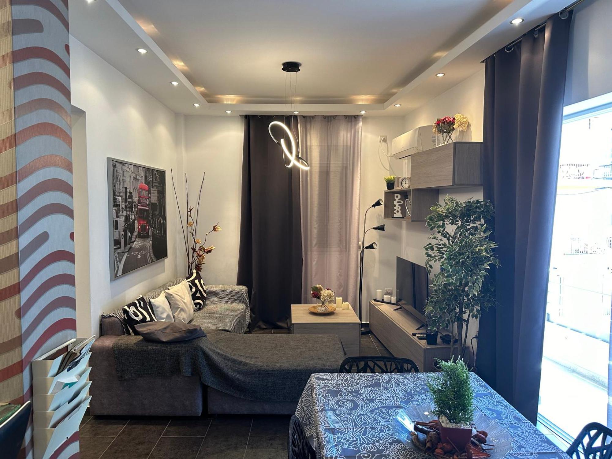 Renovated Flat With Acropolis View Daire Atina Dış mekan fotoğraf